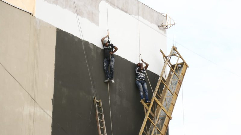 ACIDENTE COM TRABALHADORES REFORÇA A IMPORTÂNCIA DO USO DE EPI