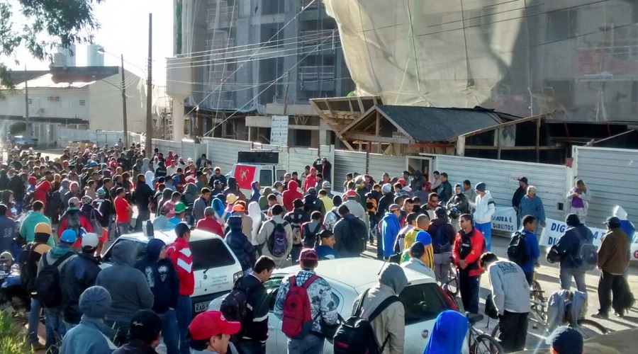 PARALISAÇÃO TEM ADESÃO DE TODOS TRABALHADORES DE OBRA EM CAMPO GRANDE